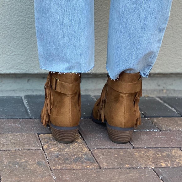 NIB Cognac Fringe Combat Ankle Boots - Picture 7 of 7